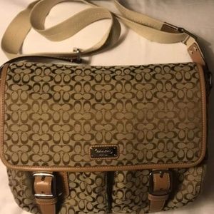 Authentic COACH Messenger Crossbody